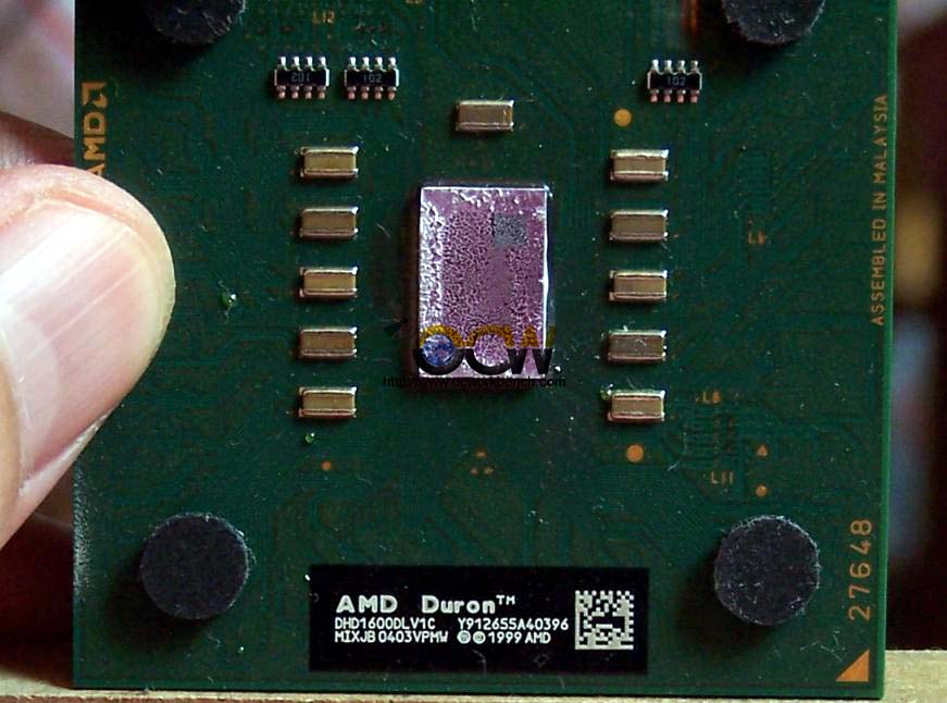 An Duron CPU, based on the TBred-B core.