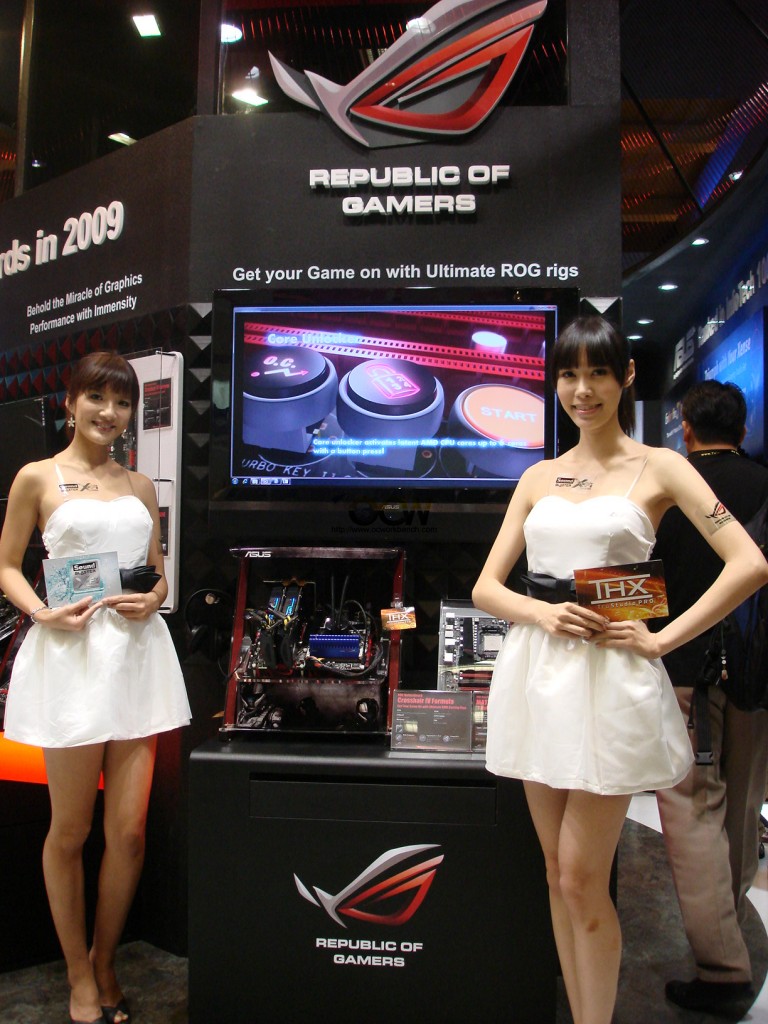 ASUS steals the limelight with cloud computing devices eee pad, eee tablet at Computex Taipei 2010