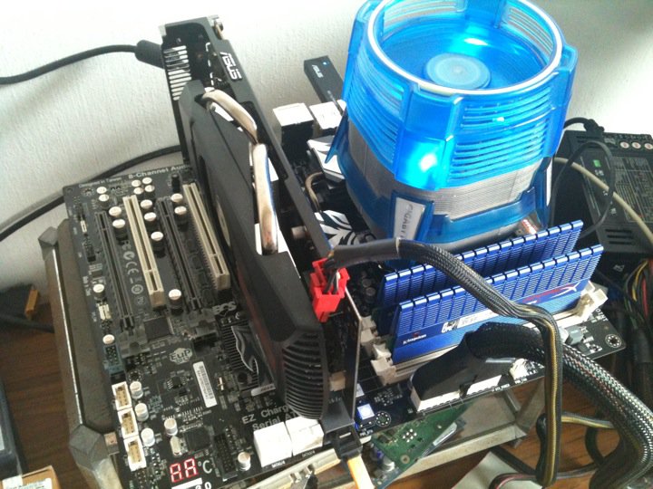 ECS brings mixed AMD + NVIDIA graphics support to Intel P67 mainboard ECS P67H2-A using Hydra technology 