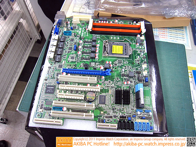ASUS P8B-E/4L (INTEL C204) supporting Xeon E3-1200 goes on sale in Japan